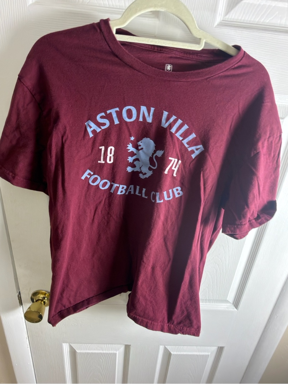 Aston Villa men’s soccer t shirt L